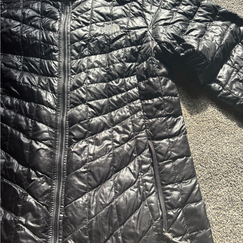 Sz S The North Face Thermoball Women's Black Quilted Jacket - Picture 3 of 14